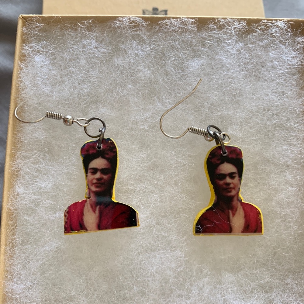 Frida Kahlo Earring & Blue Skulls